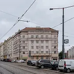 Prague Days - Family 2Bdr Apt - Ac - Darts - Netflix - Hip District