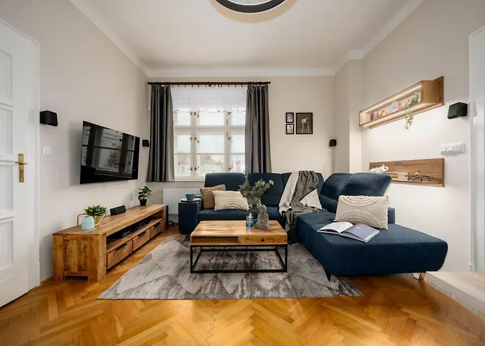 Prague Days - Family 2Bdr Apt - Ac - Darts - Netflix - Hip District