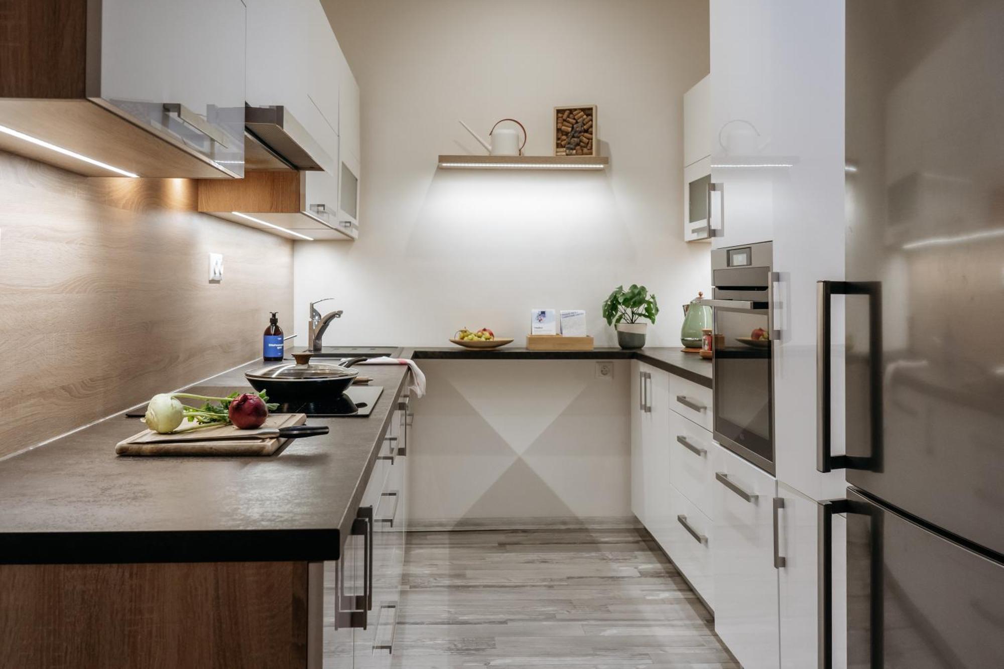 Appartamento Days - Family 2bdr - Ac - Darts - Netflix - Hip District